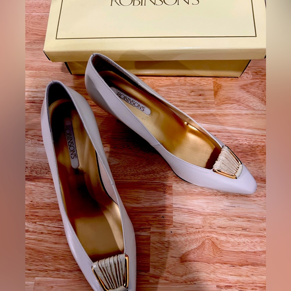 Vintage Size 8 Robinson woman’s shoes